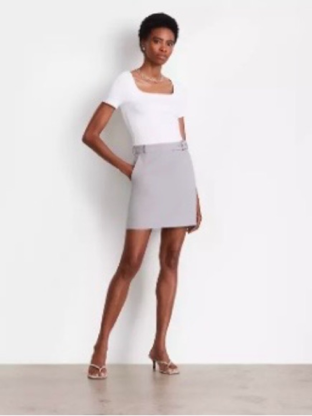 LOFT VERSA 360 Knit White Square Neck Short Sleeve Fitted Top